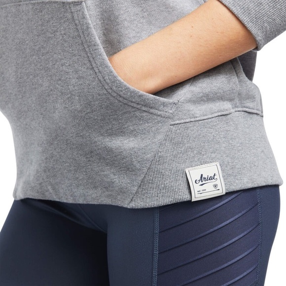 Womens nwt ariat 3D logo hoodie - Picture 4 of 4